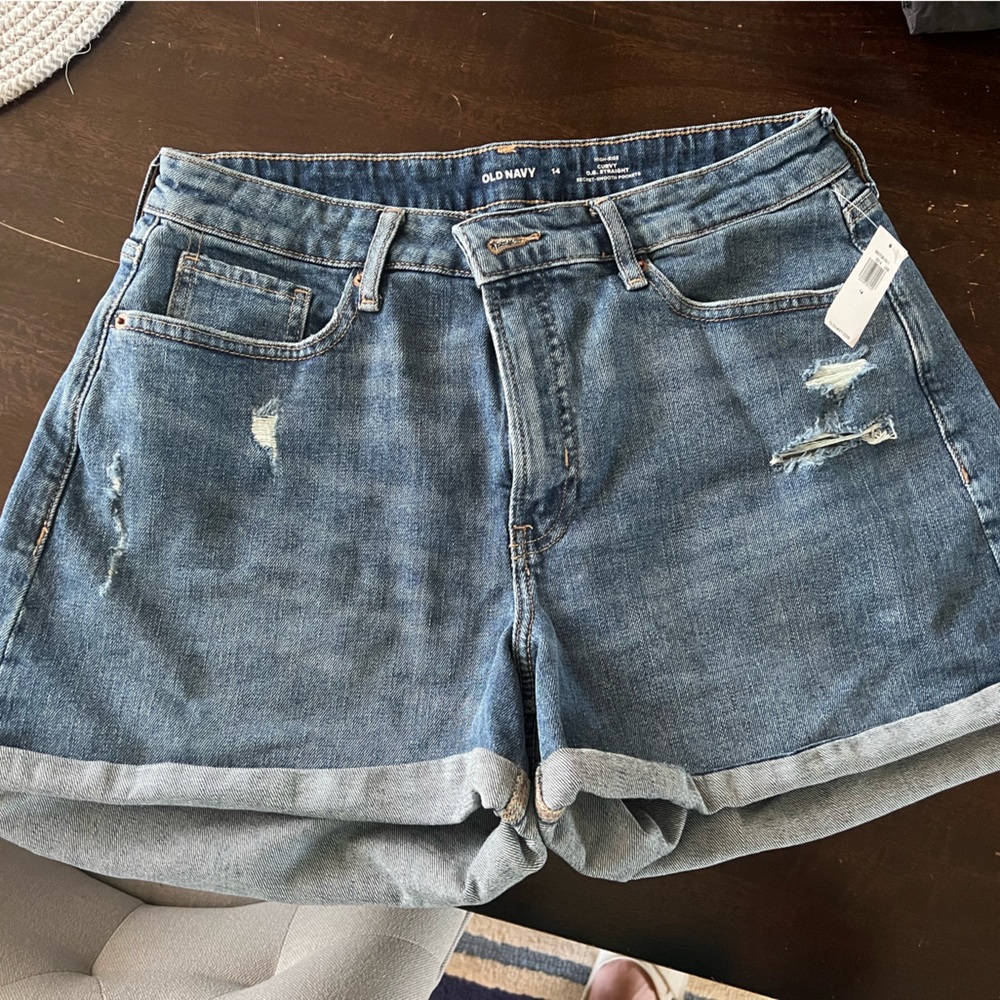 Old Navy NWT High Waisted Jean Shorts Size 14